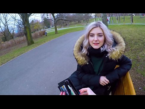 ❤️ Engole o esperma quente de um estranho por dinheiro - broche no parque por Eva Elfie ️ Pornuts em nós